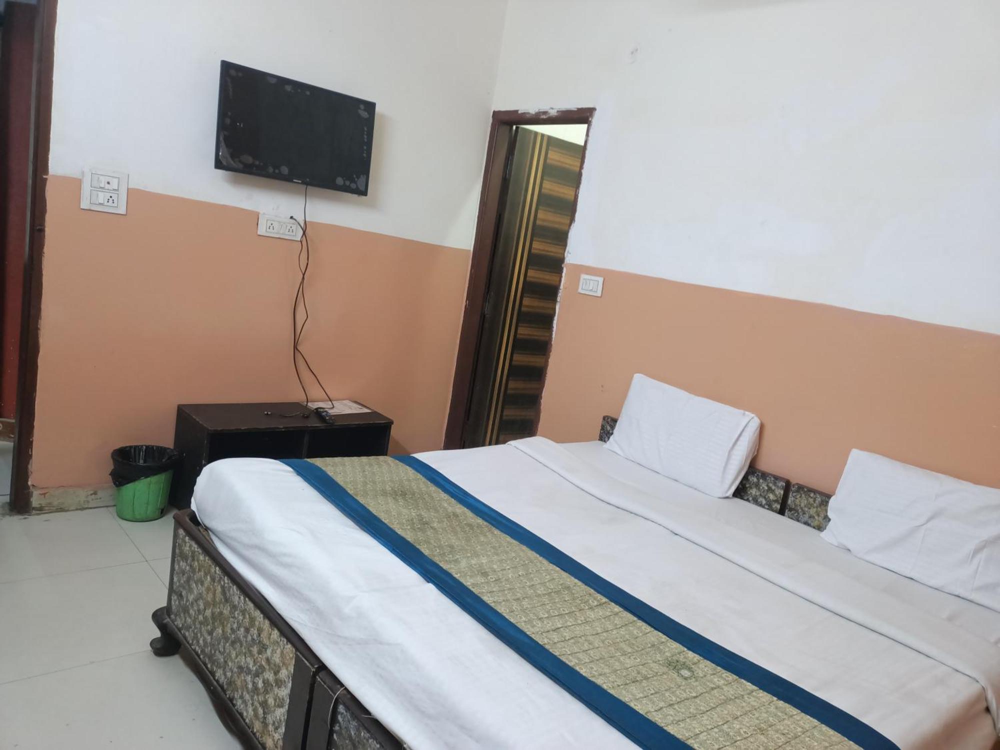 Hotel Royal India - Vijay Enclave New Delhi Extérieur photo